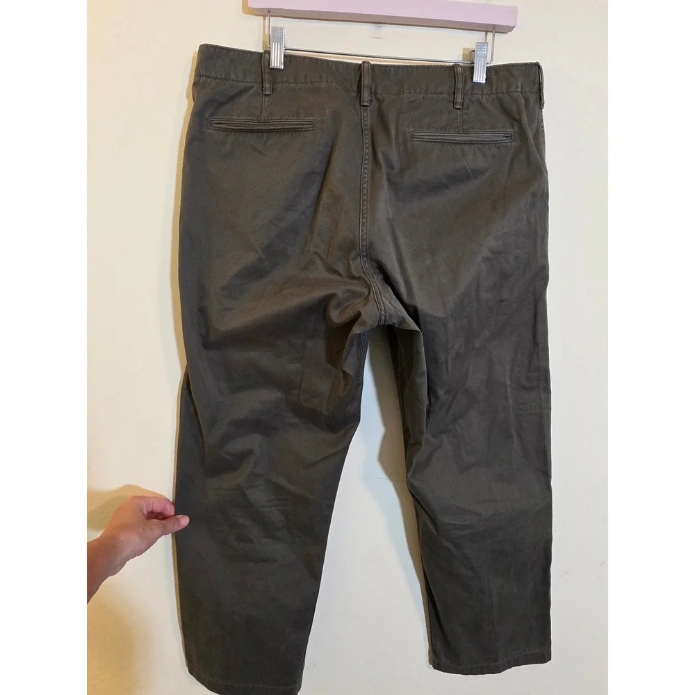 Uniqlo Mens Chino Pants 36x28 Olive Green Cotton Twill Straight Leg 321-444594